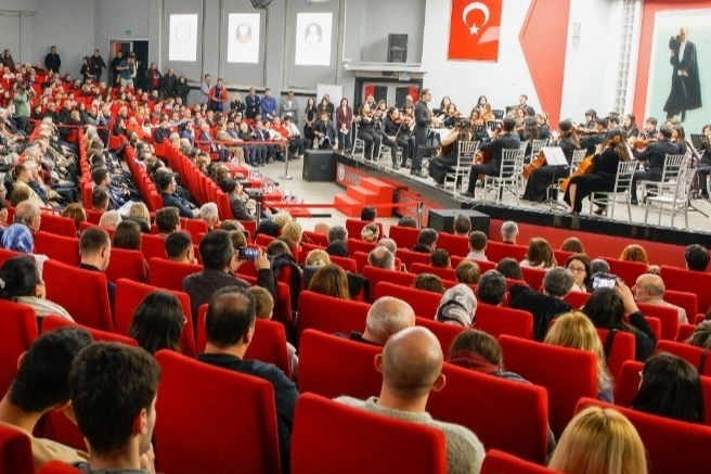 Manisa Büyükşehir Belediyesi Gençlik Senfoni Orkestrası kuruluyor 