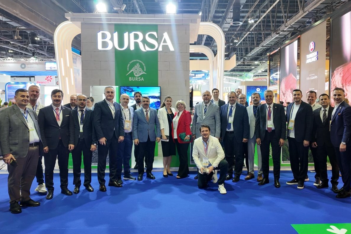 Başkan Ercan Özel Yenişehir'i dünyaya tanıtıyor 