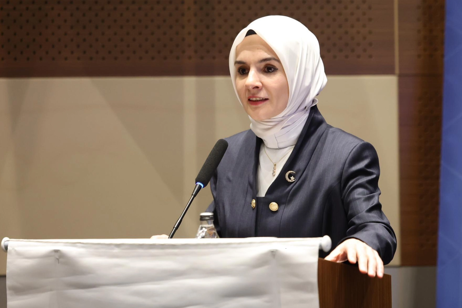 Bakan Göktaş'tan, Fransa'daki Türk aileye başsağlığı telefonu 