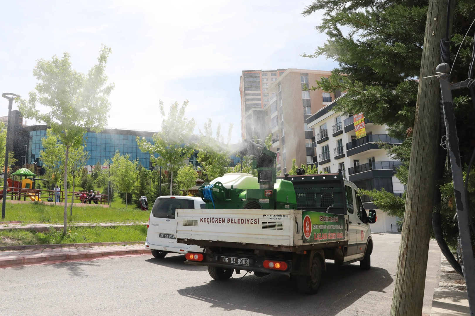 Ankara Keçiören'de ilaçlama çalışmaları hızlandı 