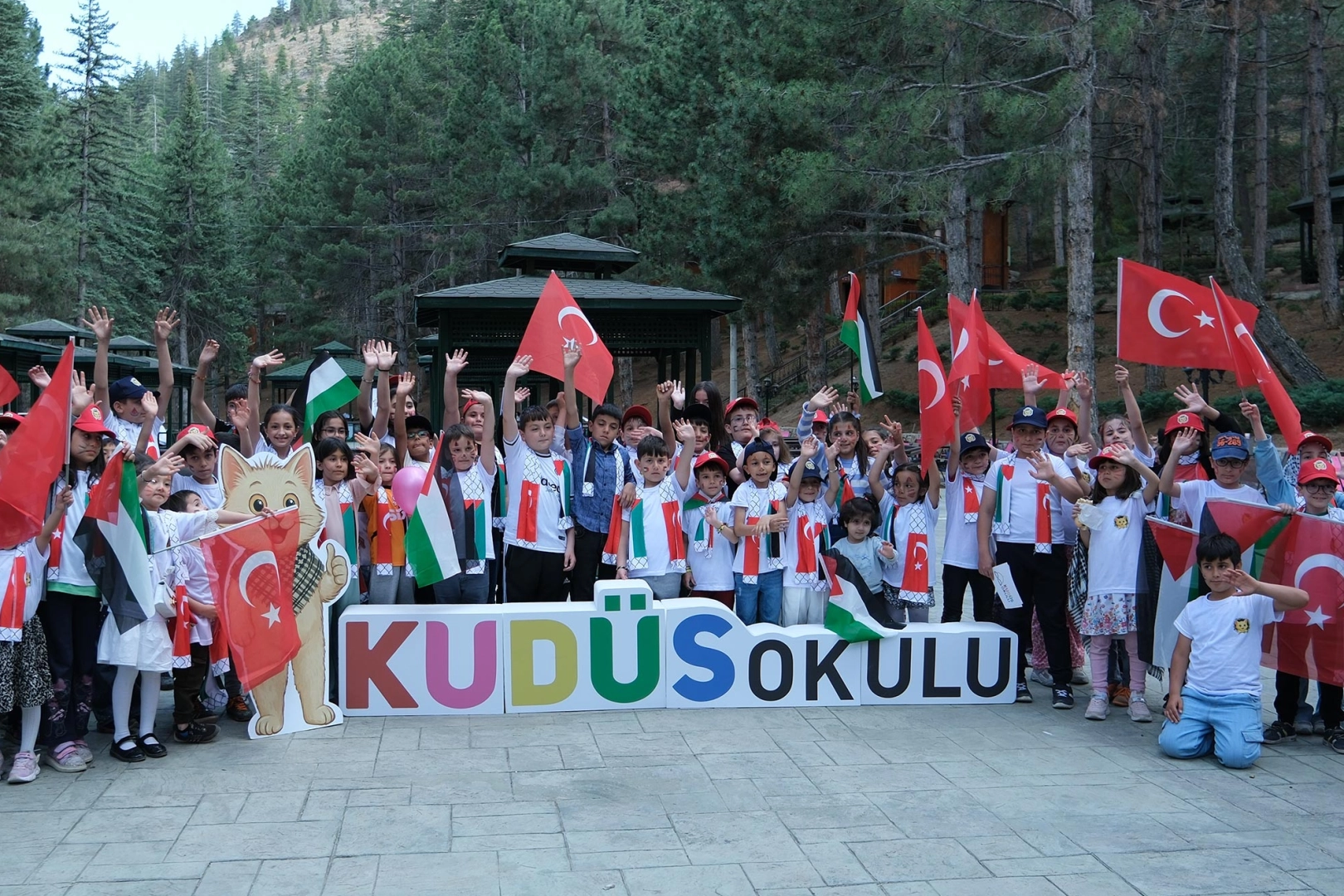 Kudüs Çalışma Grubu’ndan çocuklara özel şenlik 