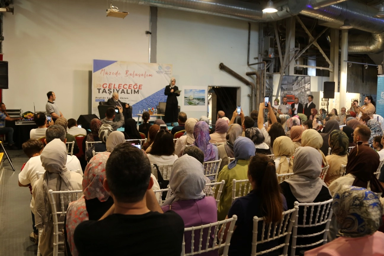 Prof. Dr. Ökten, Kocaeli’nde müzeciliği anlattı 