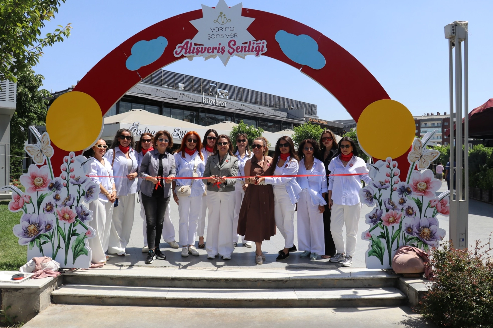 YASAV'dan bahara dayanışmalı 'merhaba' 