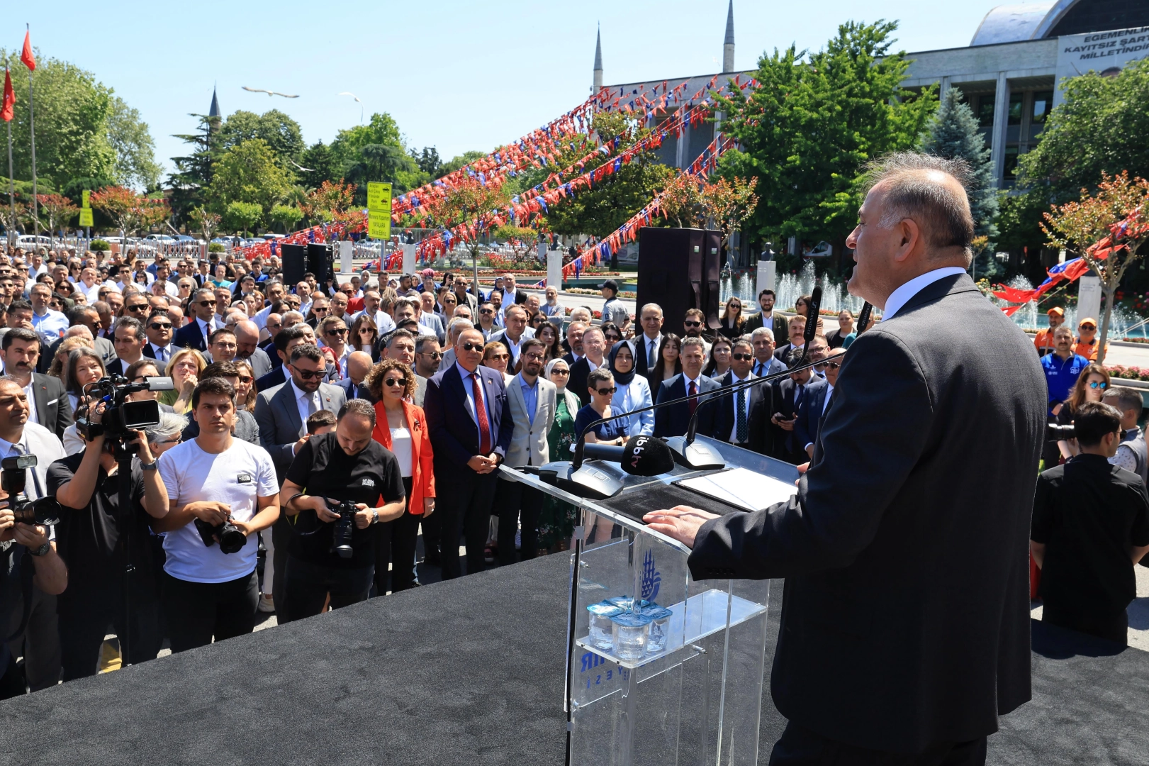 Saraçhane'de geleneksel bayramlaşma 