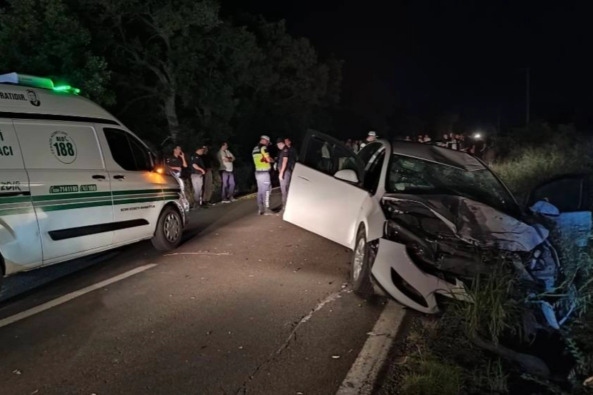 Keşan'da motosiklet ile otomobil çarpıştı: 2 ölü! 