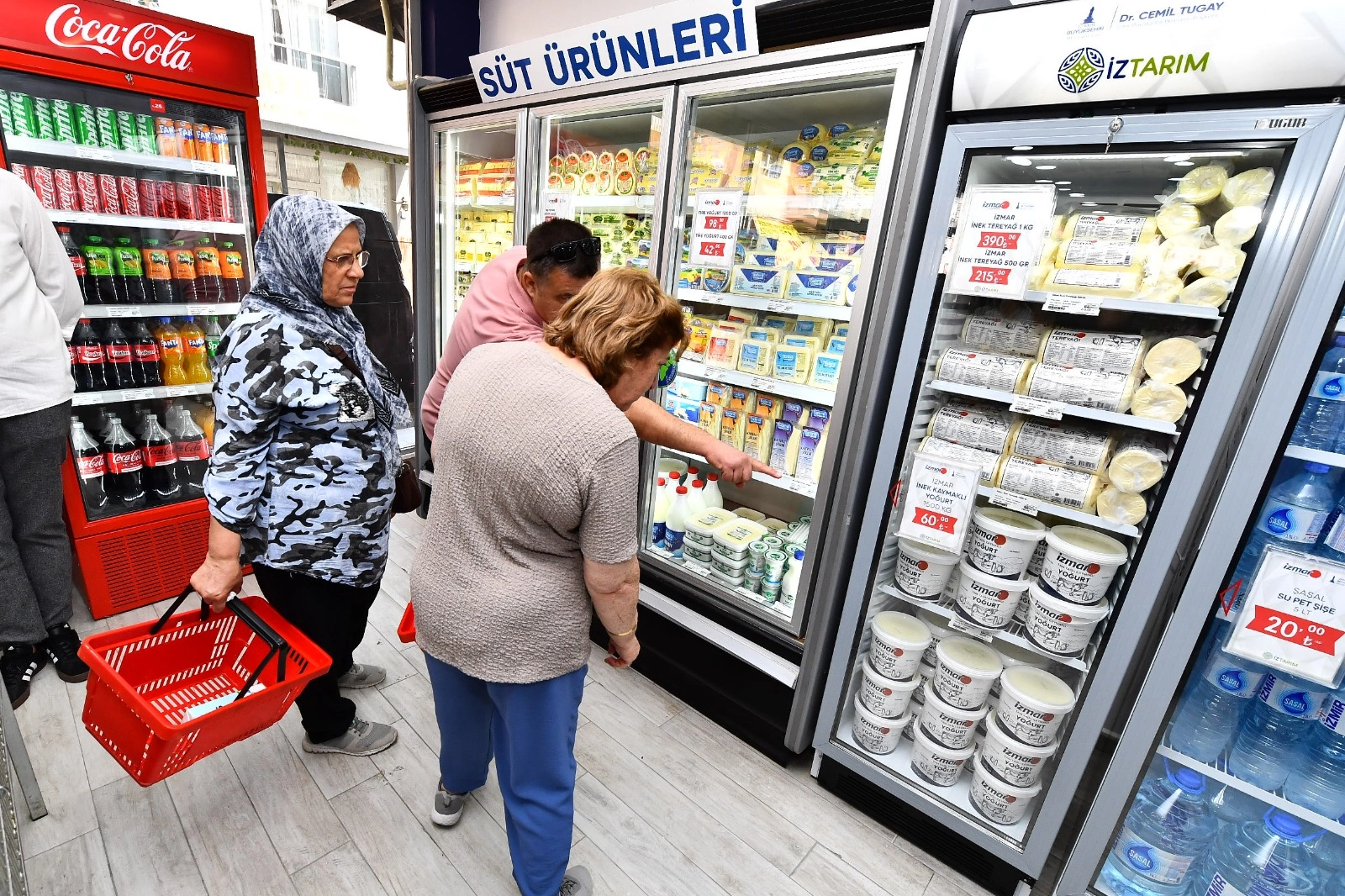 İZMAR yeni şubesini Çamdibi'ne açtı 