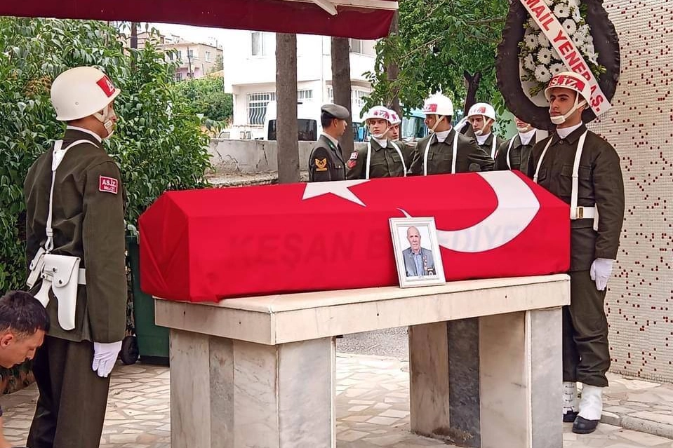 Keşan'da Kore Gazisi'nin mezarına vefasızlık tepkisi 