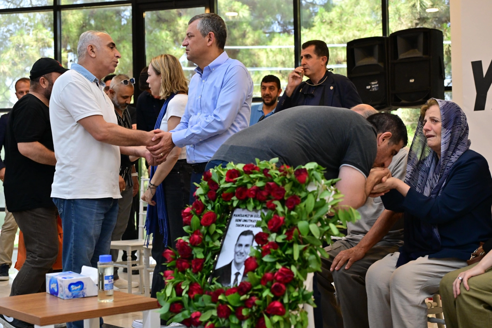 Manisa'da Ferdi Zeyrek için taziye ziyaretleri sürüyor 