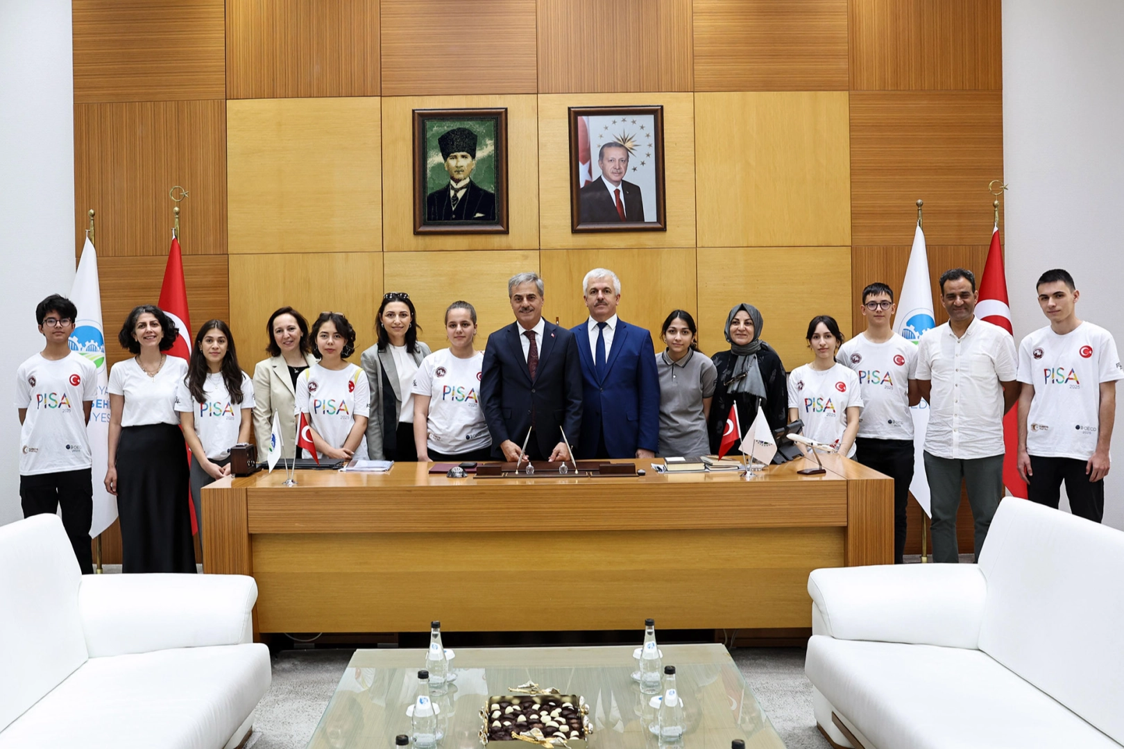 Başkan Alemdar, Figen Sakallıoğlu Anadolu Lisesi heyetini ağırladı 