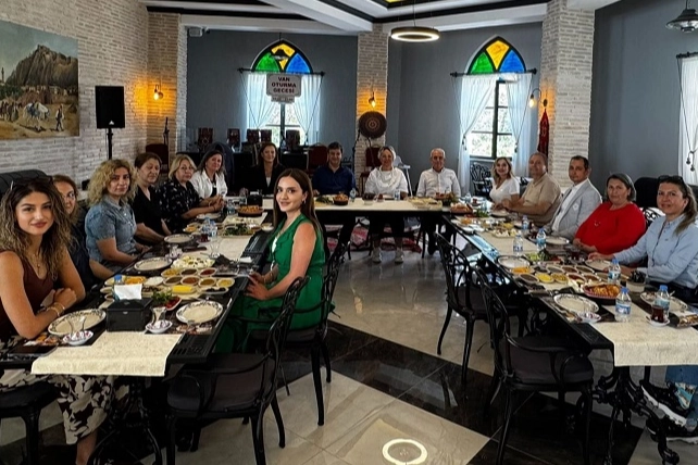 BUSADER'den Van çıkarması 