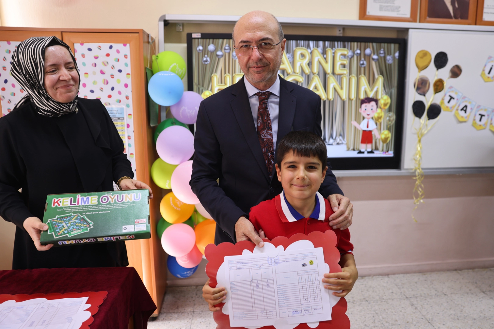 Konya Selçuklu'da öğrencilerin karne heyecanı 