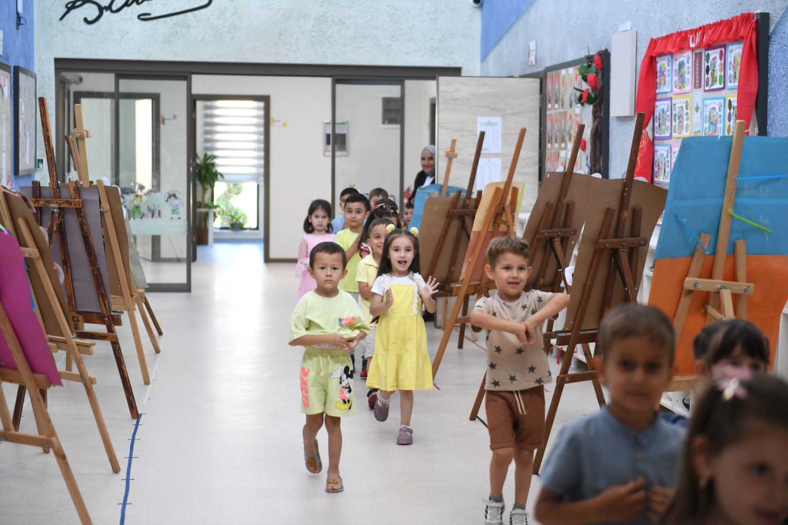 Bursa Osmangazi'de kreş öğrencilerinin karne sevinci 