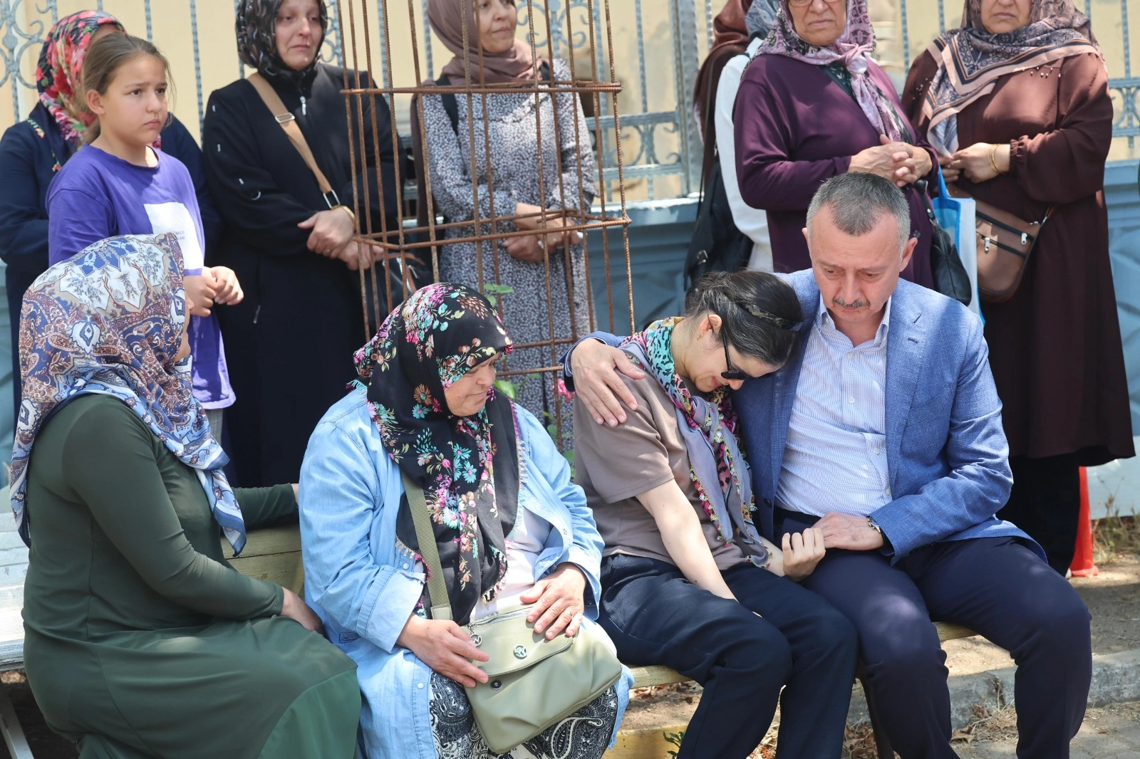 Kocaeli'de Başkan Büyükakın, Gülşah'ı acı gününde yalnız bırakmadı 