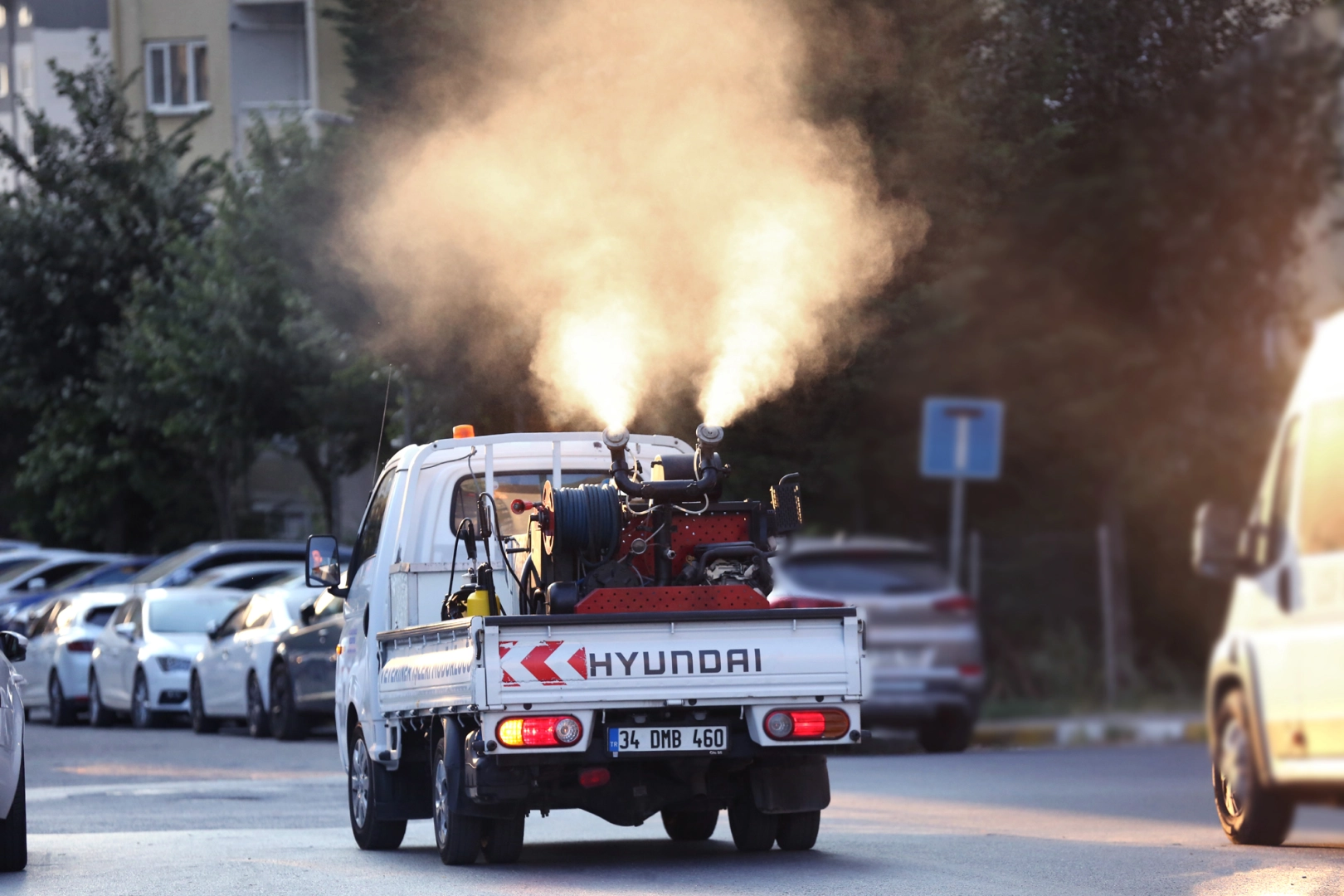 İstanbul Küçükçekmece sivrisineklere karşı alarmda 