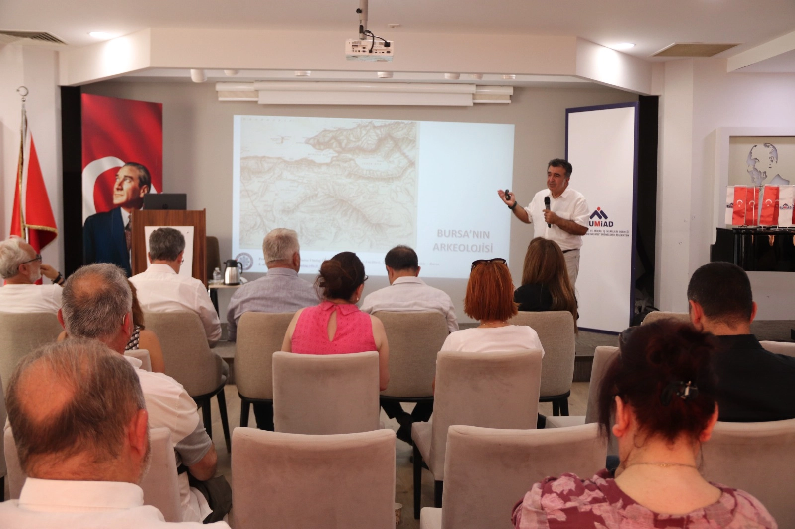 BUMİAD’da İznik’in tarihi konuşuldu 