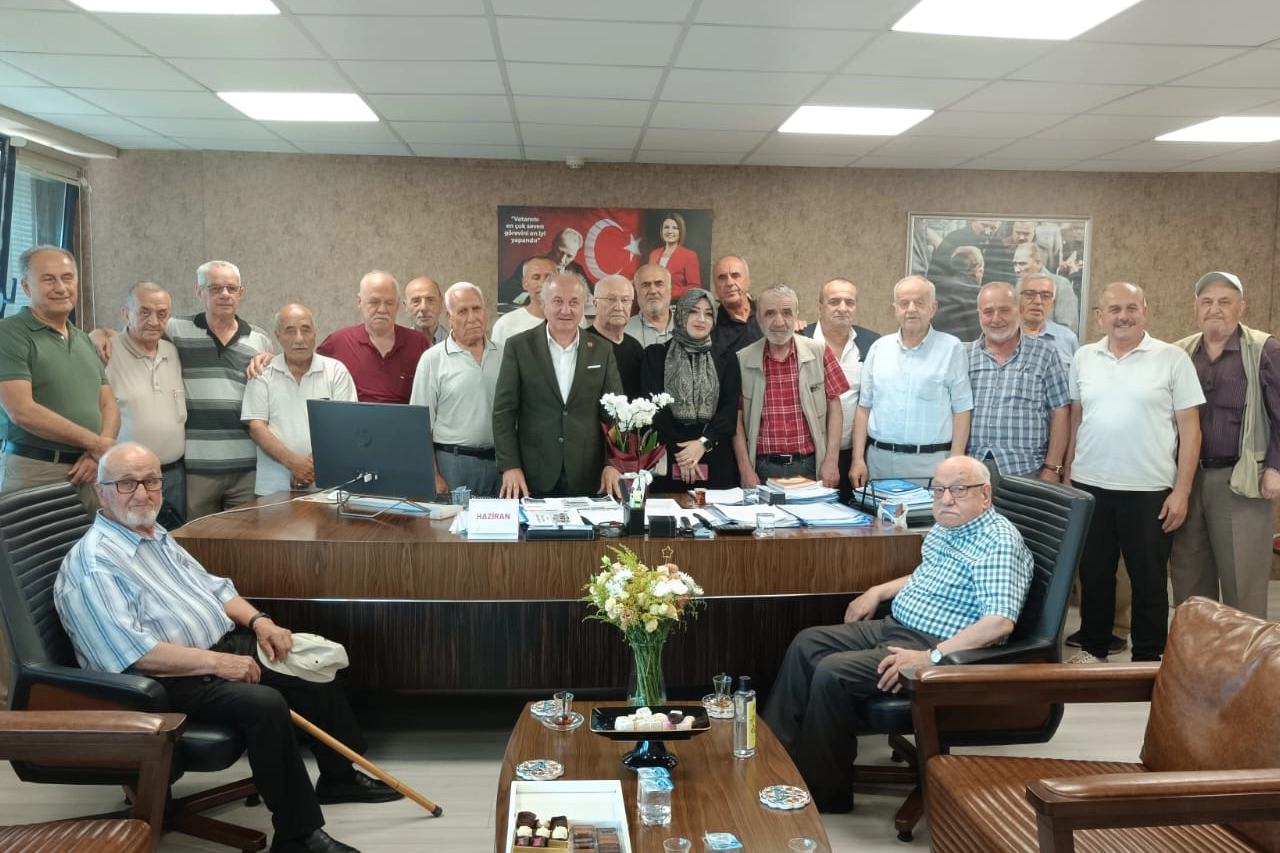 Başkan yardımcısı Arcan’a mahallesinden anlamlı ziyaret 