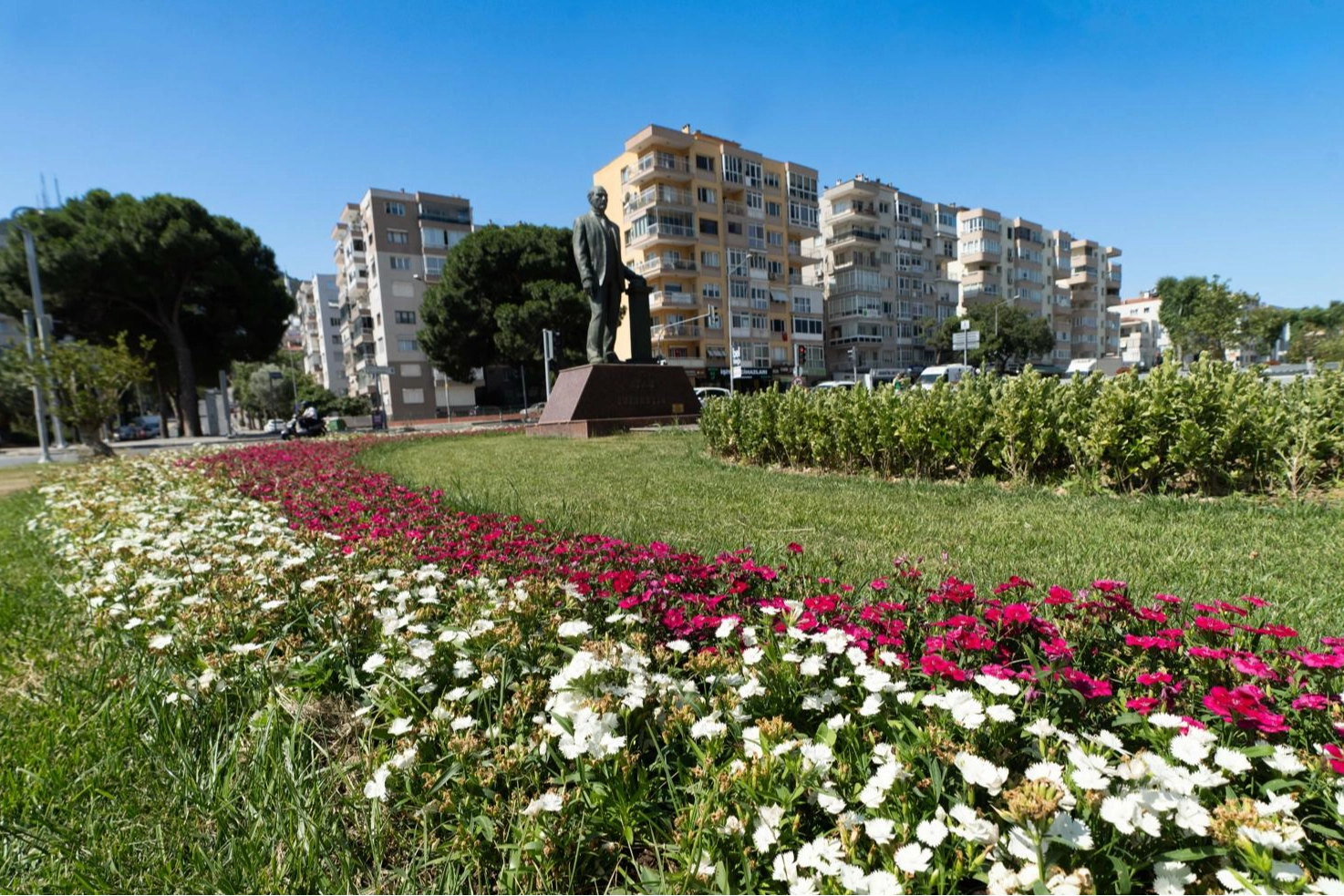 İzmir’e yazlık dokunuş 