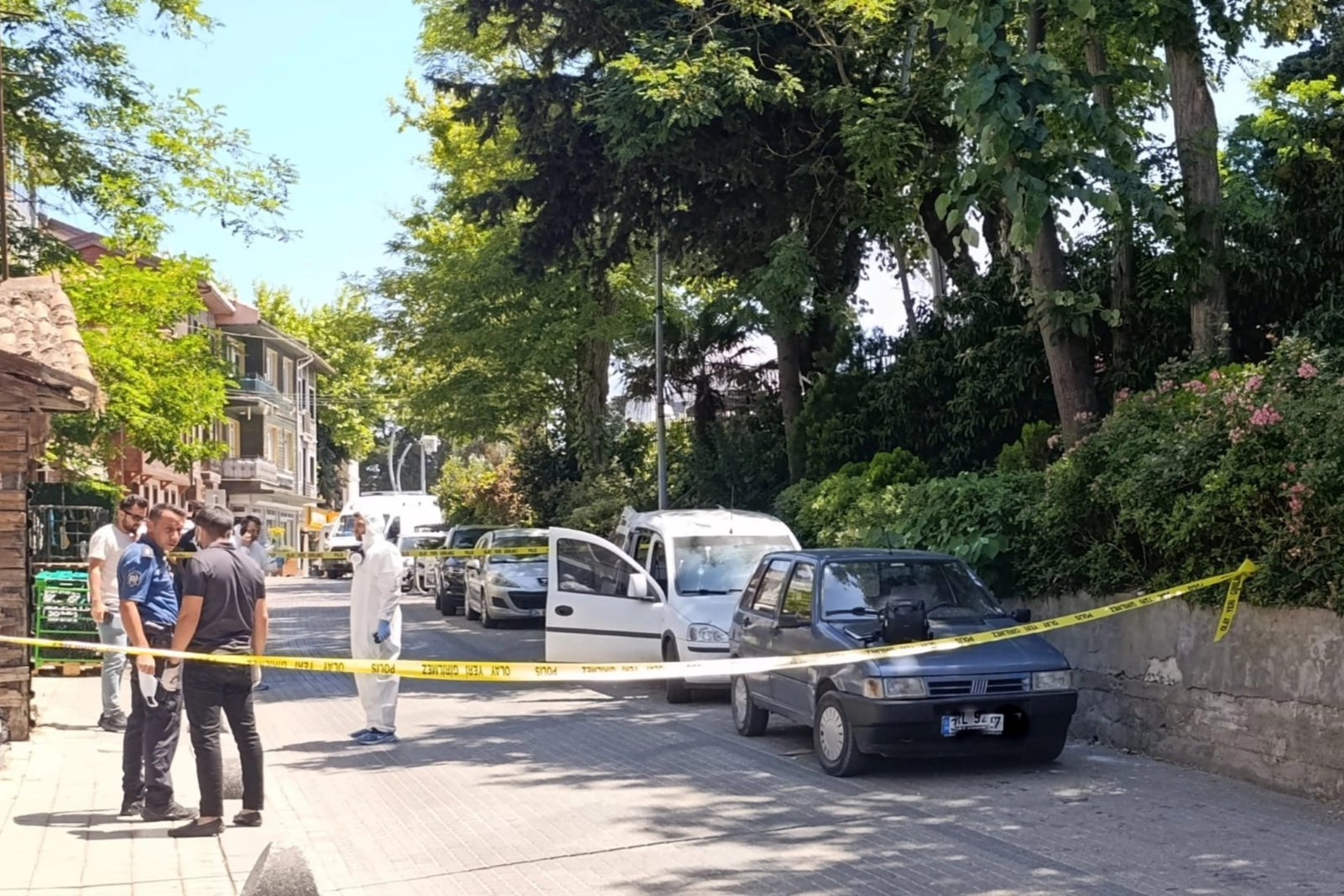 İstanbul Şile'de park halindeki araçta erkek cesedi bulundu 