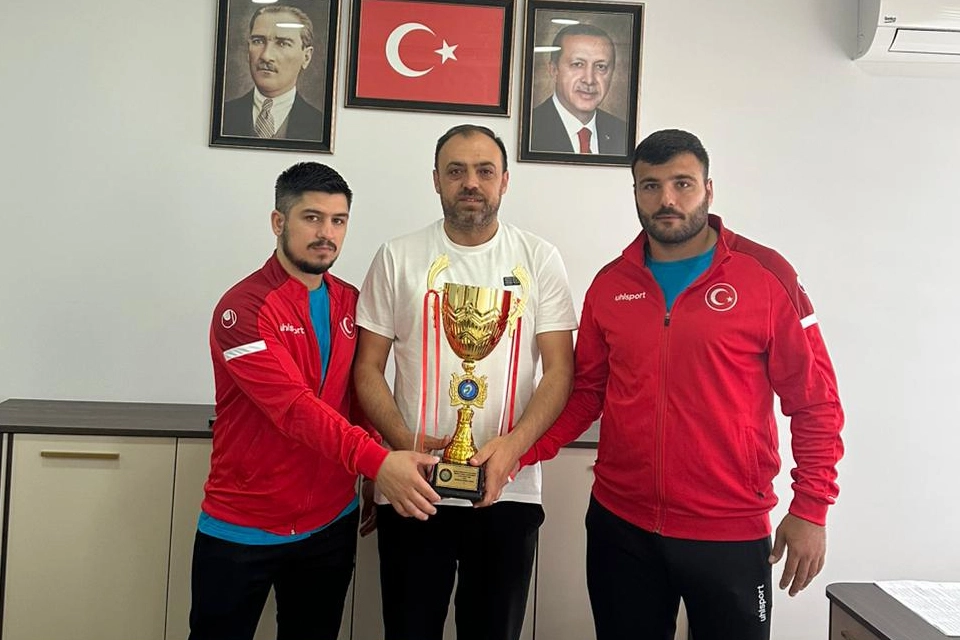 Sakaryalı güreşçiler Olimpiyat Oyunları’na katılacak 
