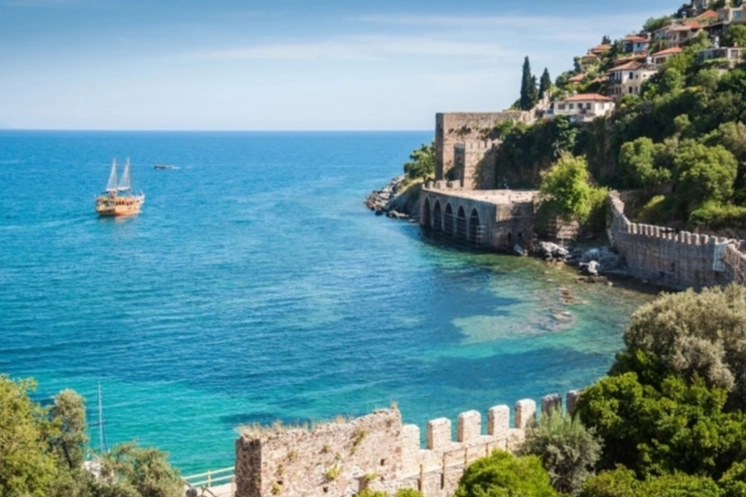 Tatil yerleri sessiz, tüketici temkinli: 2025 yazı durgun geçiyor 