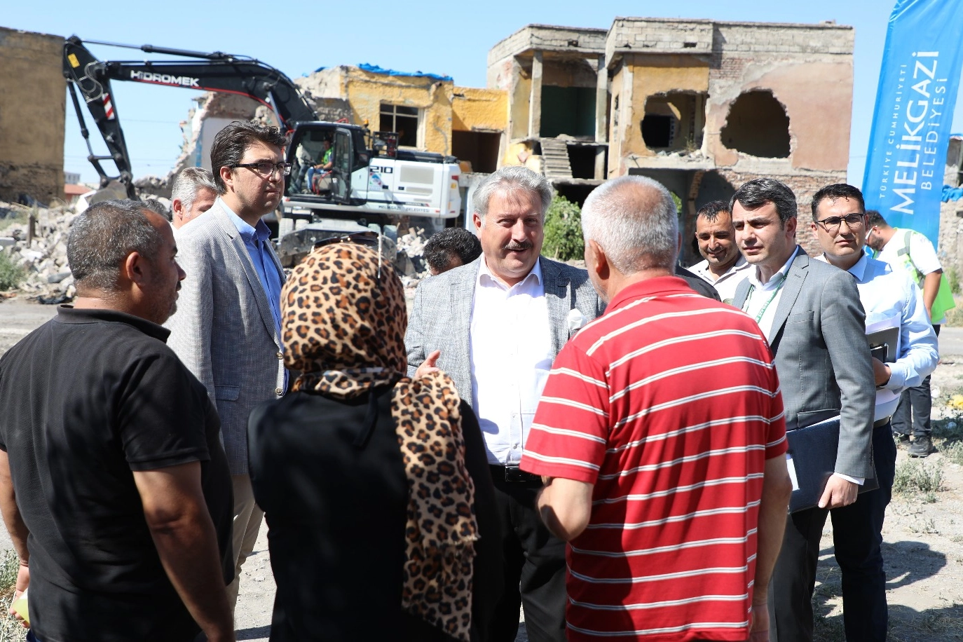 Kayseri Melikgazi'den metruk bina mesaisi 