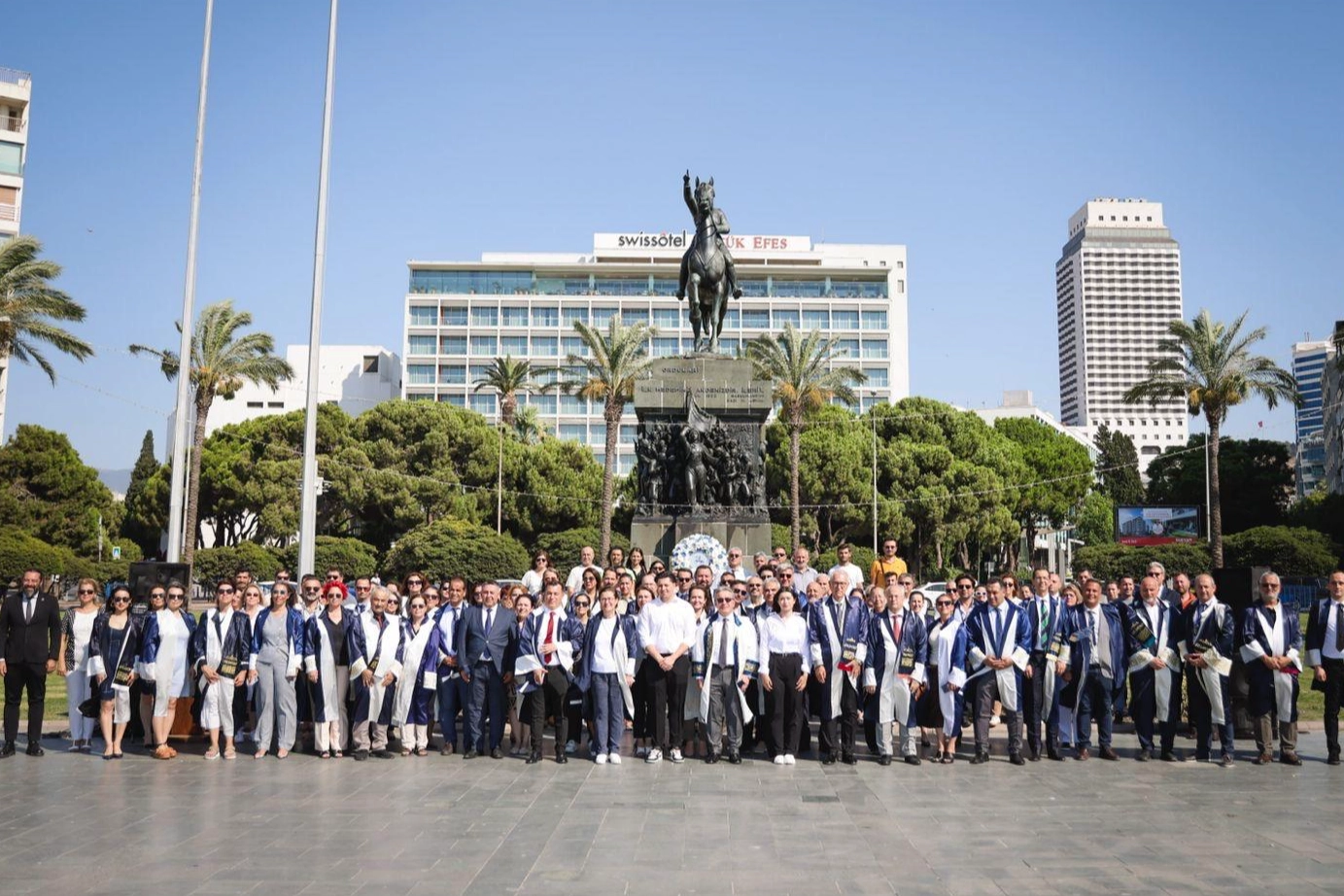 Dokuz Eylül Üniversitesi 43. yılını kutladı 