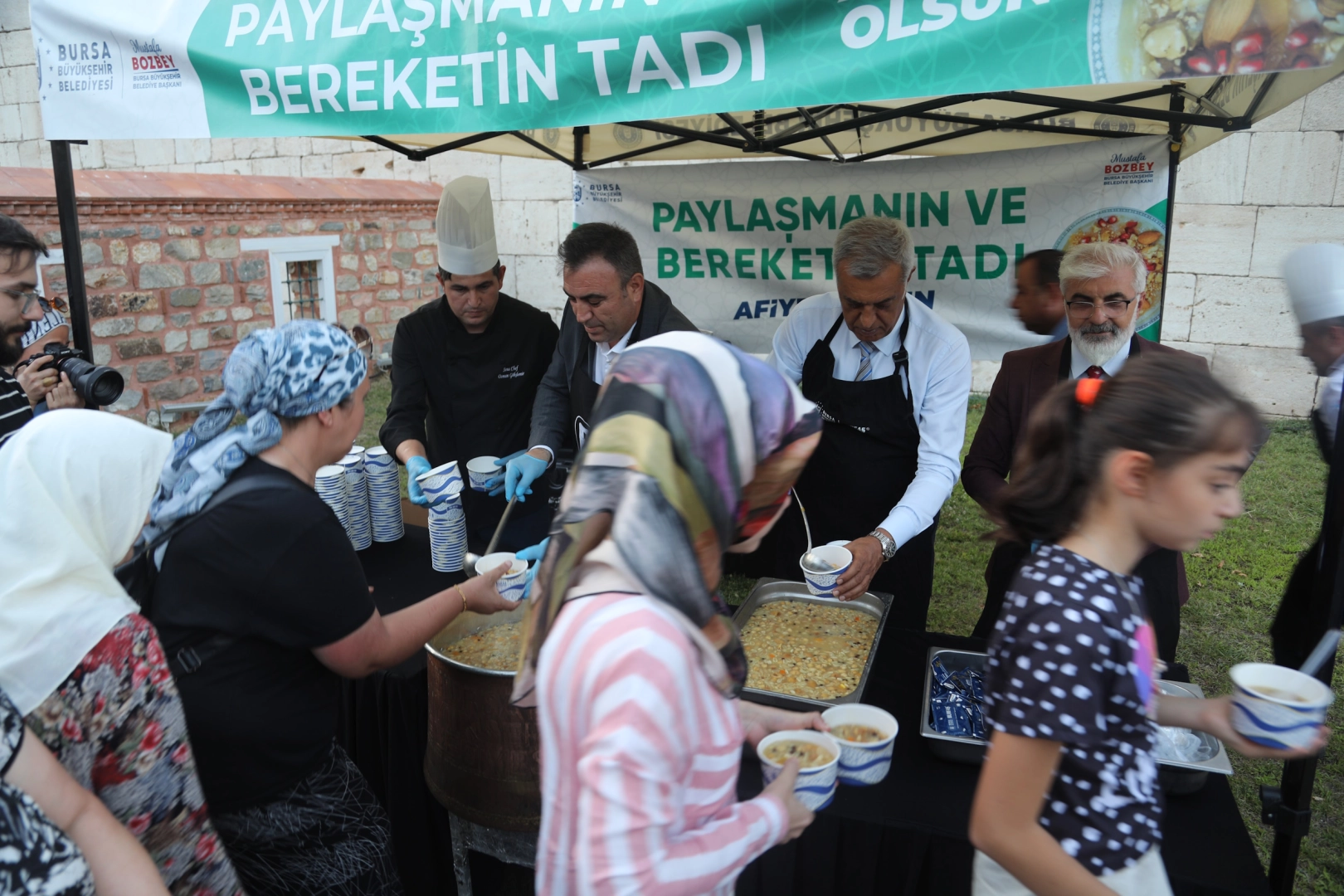 Bursa Mevlevihanesi’nde aşure merasimi 
