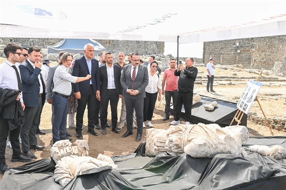 Aspendos’ta kazılar 6,5 kat büyüdü 