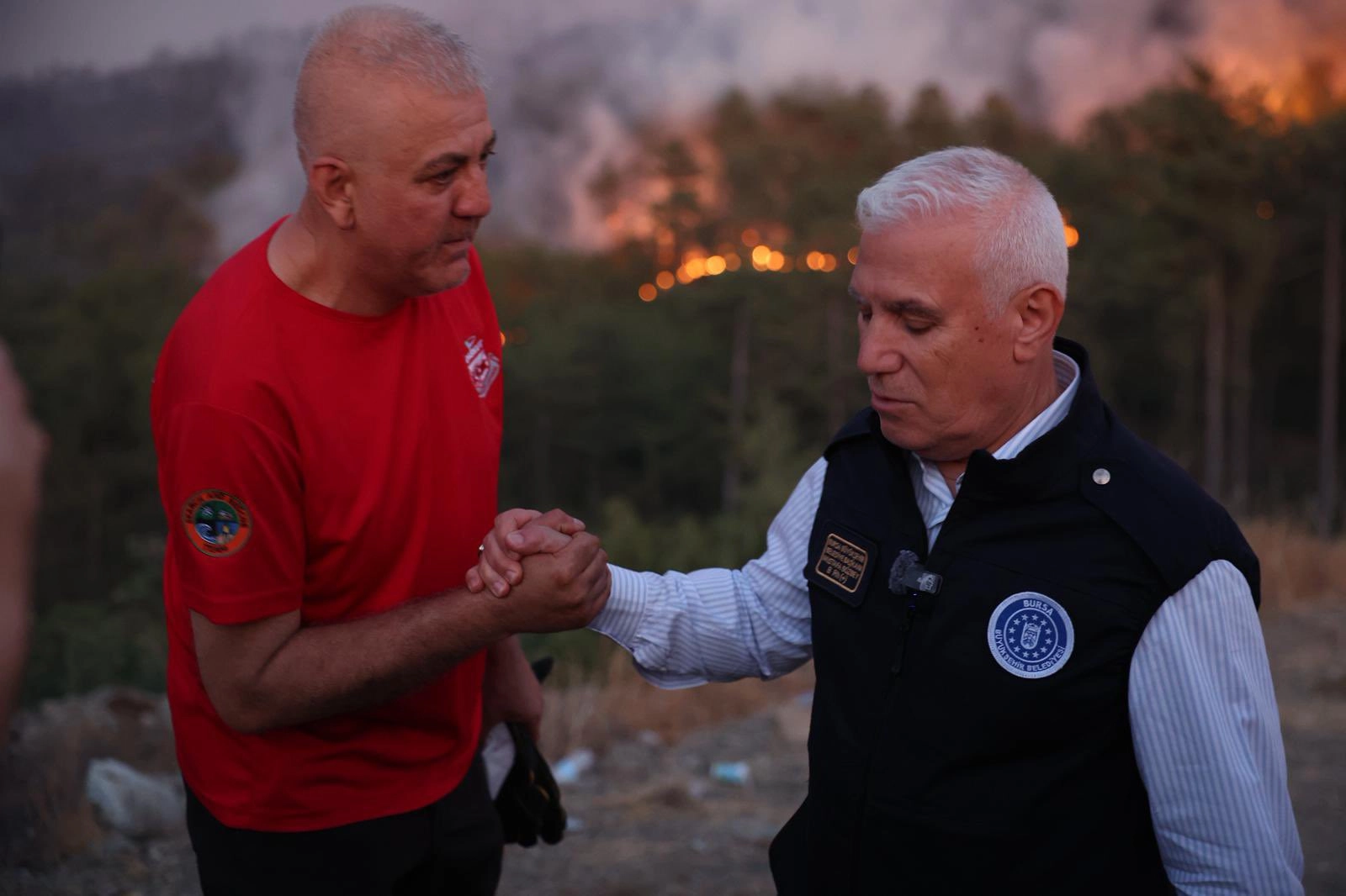 Bursa’da orman yangınlarında son durum... 9 mahalle boşaltıldı, hayvan barınağı yandı! 