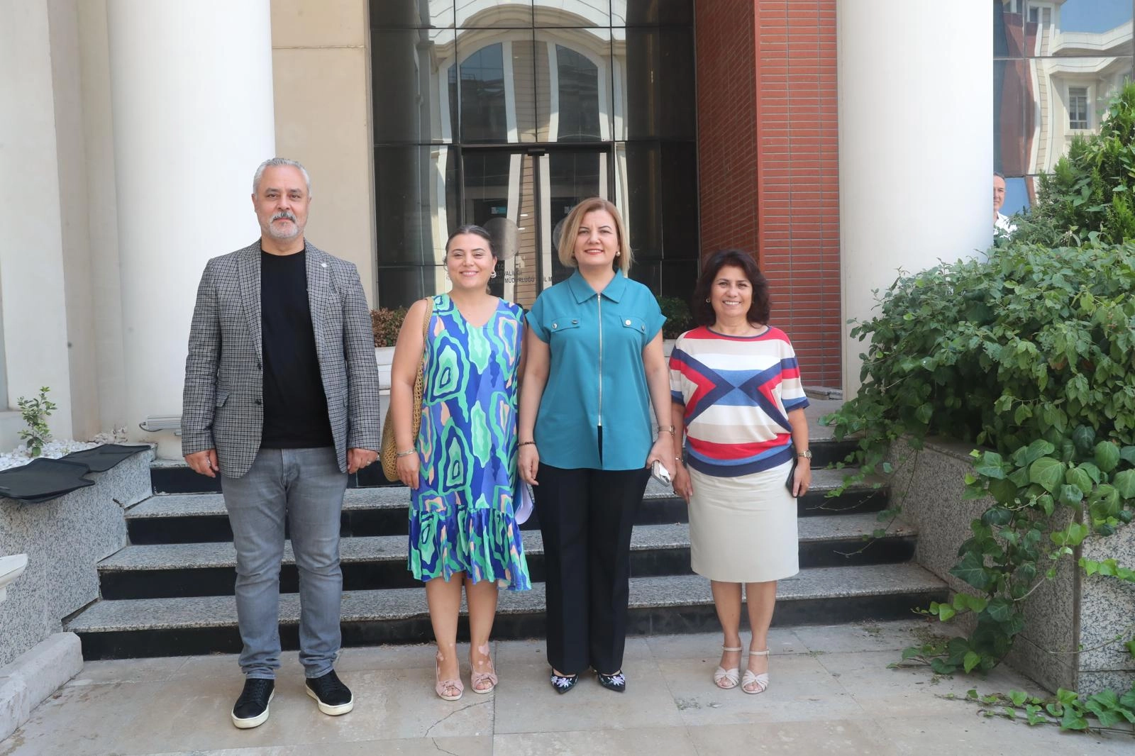 Kocaeli İzmit'te ücretsiz refakatçi hizmeti girişimi 