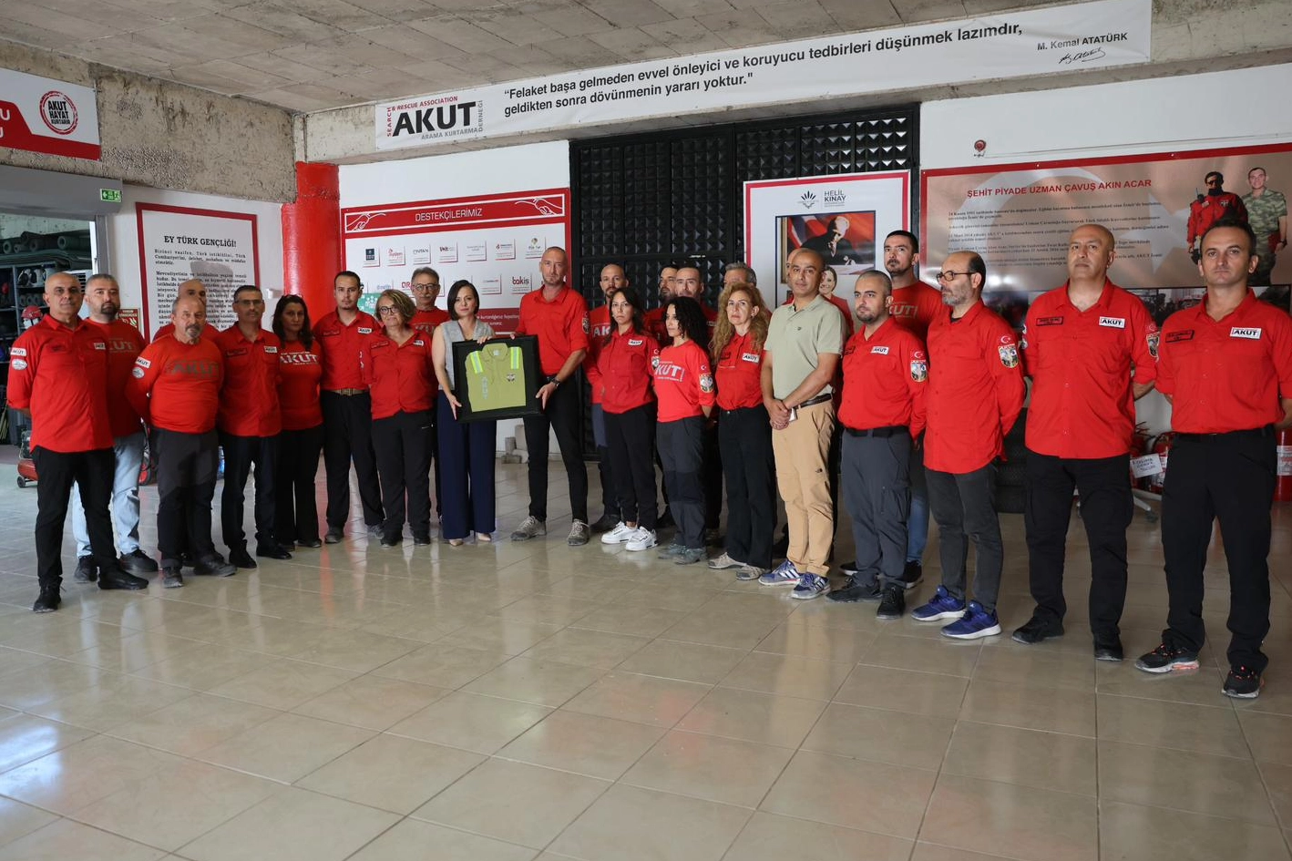 Başkan Kınay’dan AKUT İzmir ekibine taziye ziyareti 