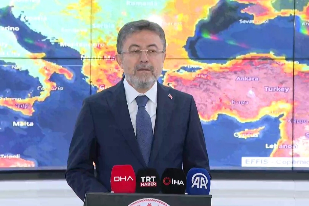 Bakan Yumaklı: Bursa Harmancık hariç 4 ilde 5 yangın kontrol altında 