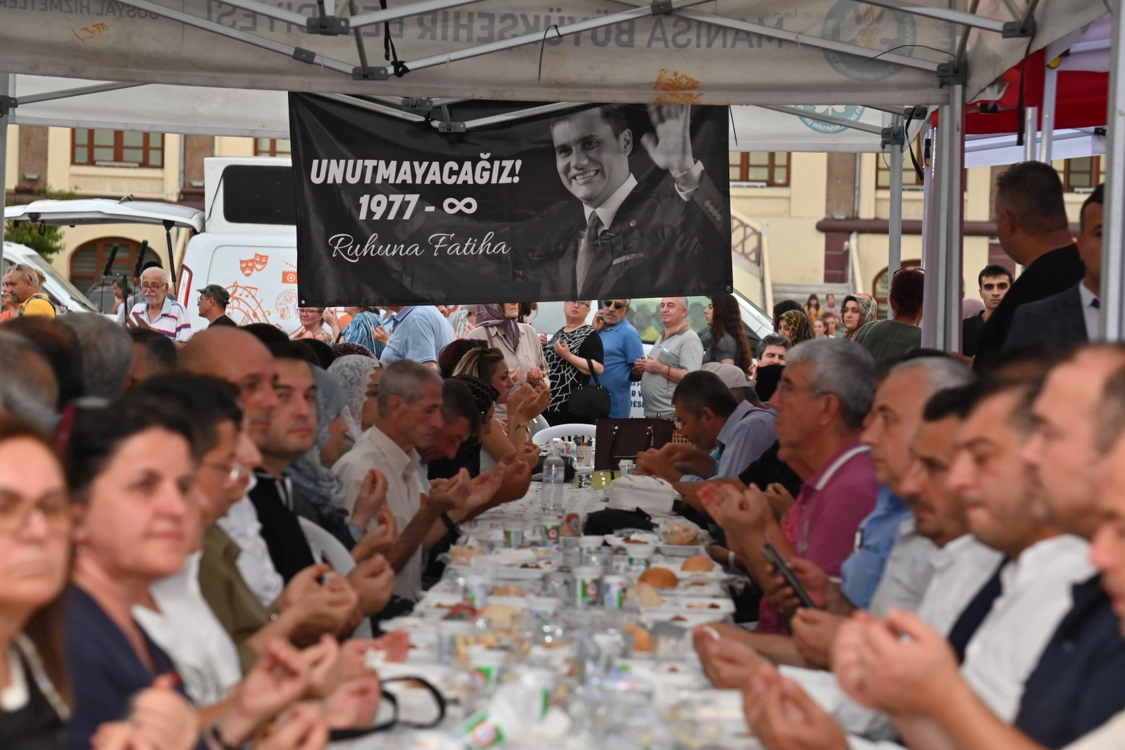 Merhum Başkan Ferdi Zeyrek vefatının 52. gününde dualarla anıldı 