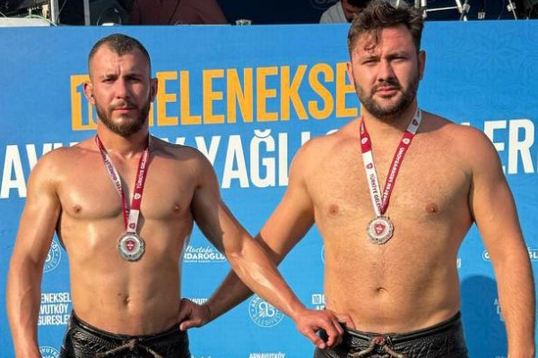 Sakaryalı sporcular güreş ve bisiklette kürsüye damga vurdu 