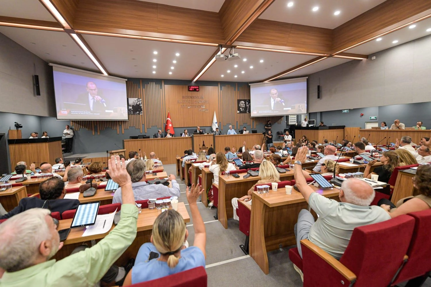 İzmir’de atık yönetimi için konsey oluşturulacak 