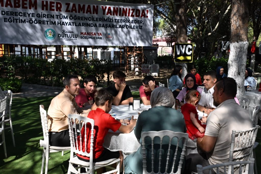 Manisa Büyükşehir’den gençlere güçlü destek 