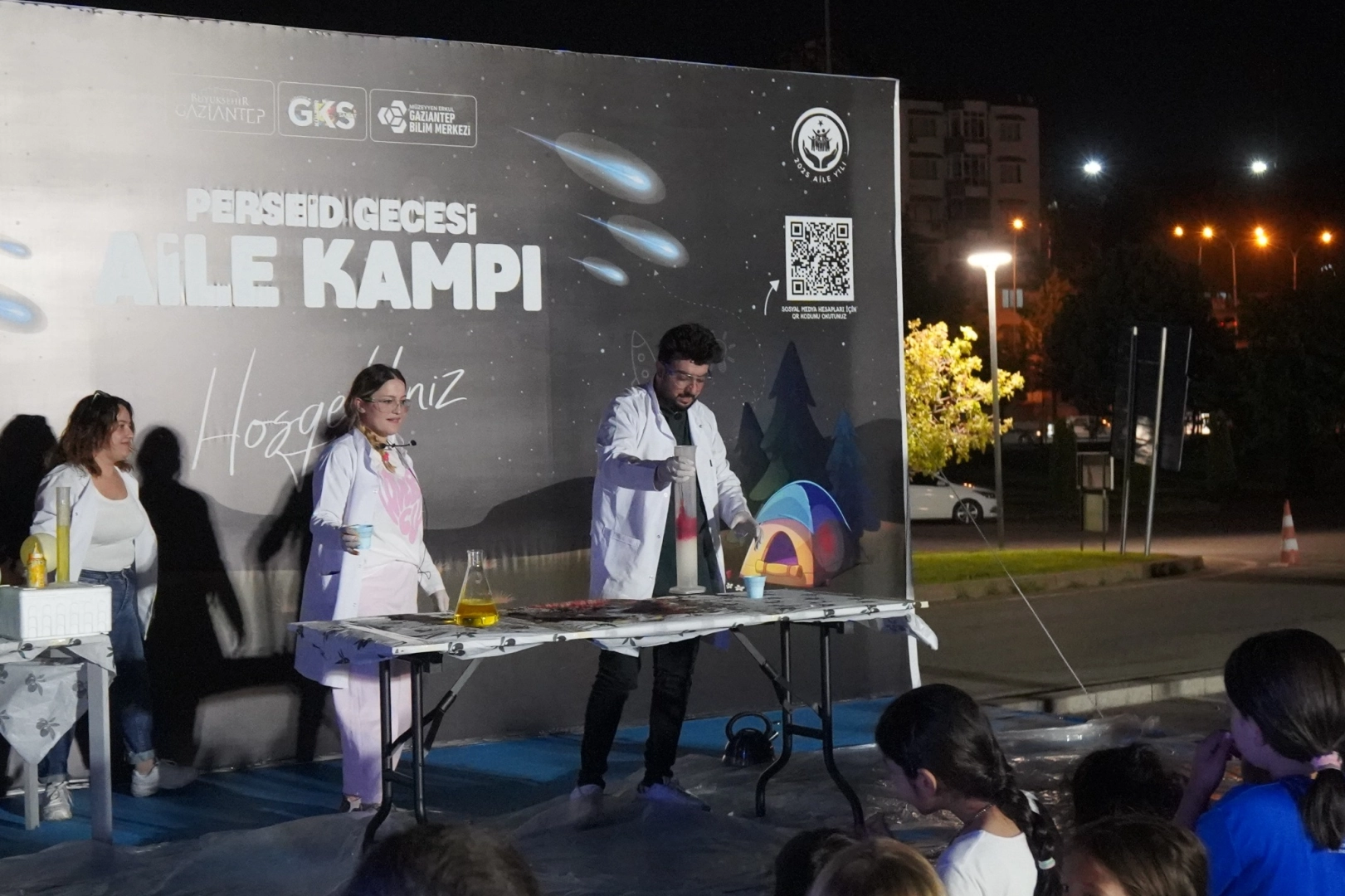 Gaziantep’te aileler Perseid Gecesi’nde bilimle buluştu 