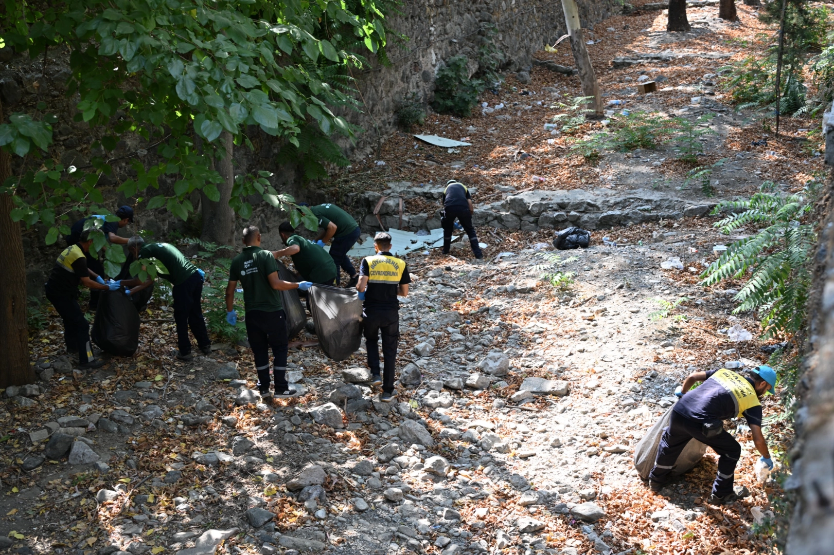 Manisa Çaybaşı'nda rutin temizlik 