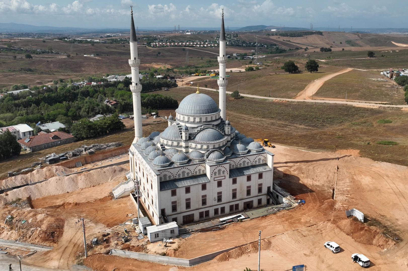 Gebze Tabduk Emre Camii’ne Büyükşehir eli 