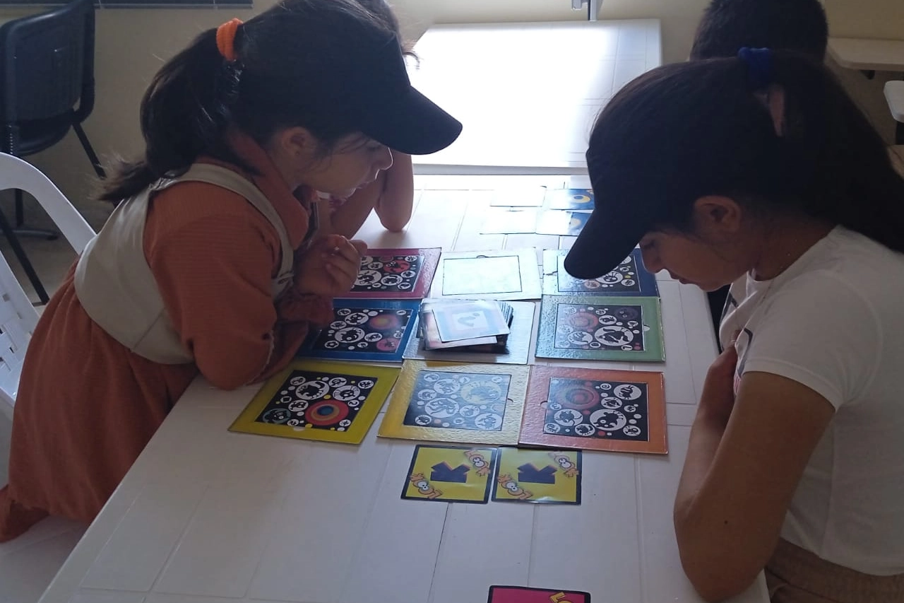 İzmit’te çocuklar zeka oyunlarıyla becerilerini geliştiriyor 