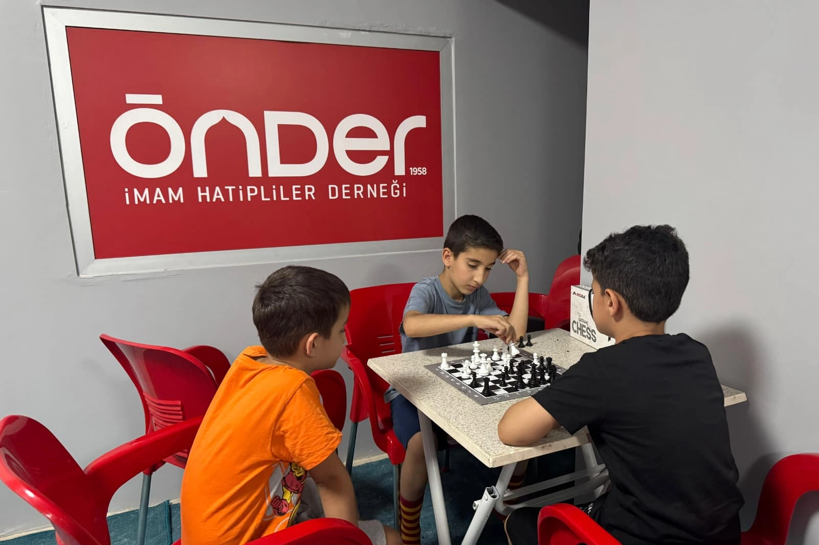 Mardin Önder'in yaz programları beğeni topladı 