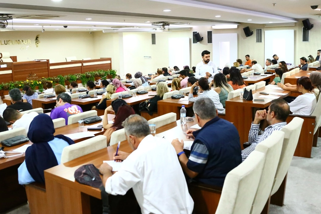 İzmir Karabağlar'da BİO 15 ayda bin 418 kişiye iş sağladı 