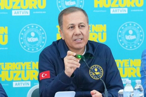 Bakanı Yerlikaya'dan sert mesaj: Asfalt zorbalarına tolerans sıfır! 