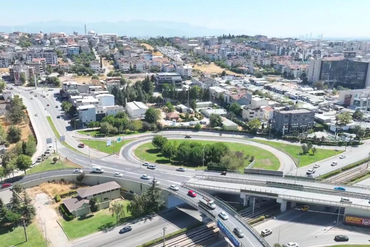 Bursa'da Filament kavşağı güvenli ve konforlu hale geldi 