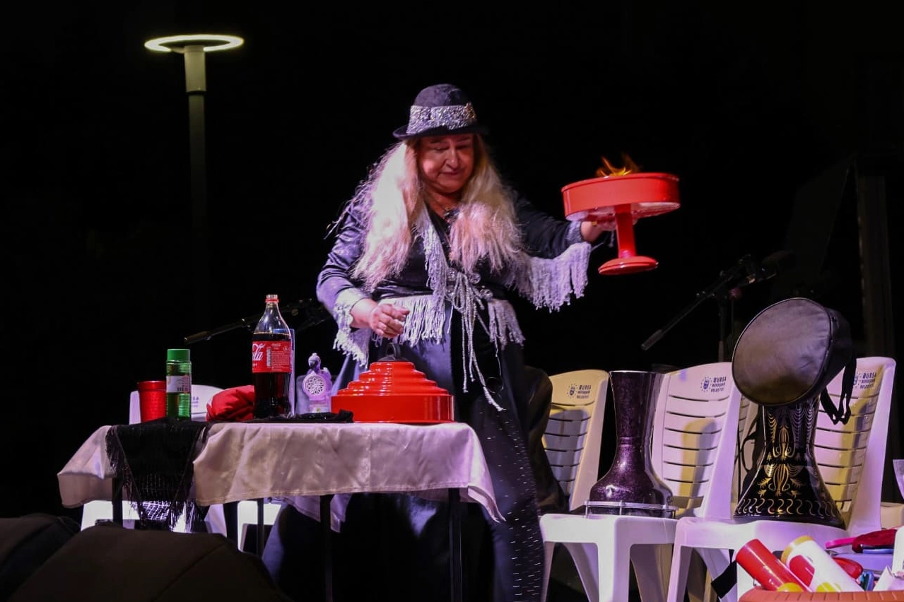 Bursa Gemlik'te renkli yaz coşkusu 