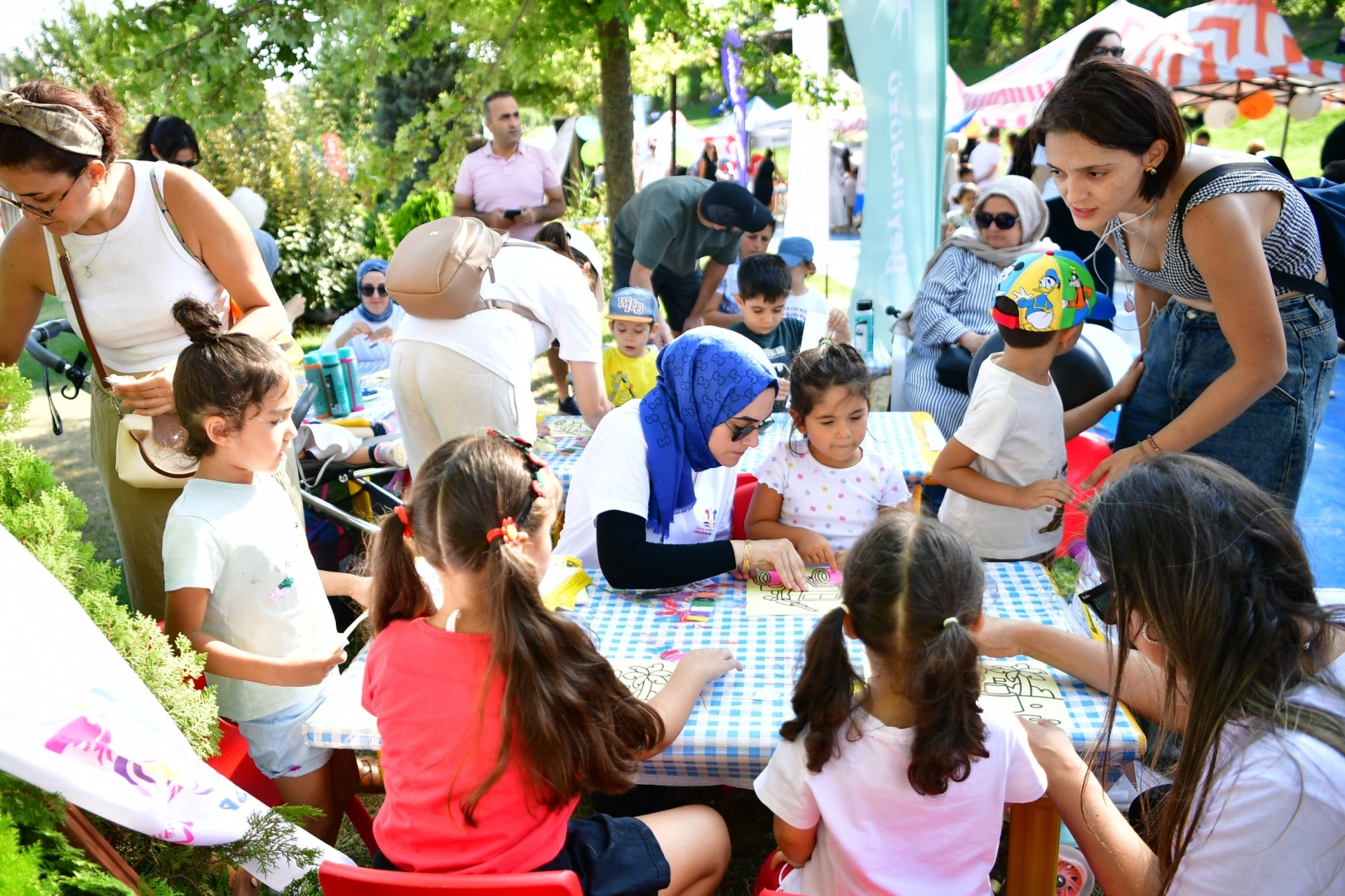 İstanbul Beylikdüzü'nde çocuklar yazı uğurladı 
