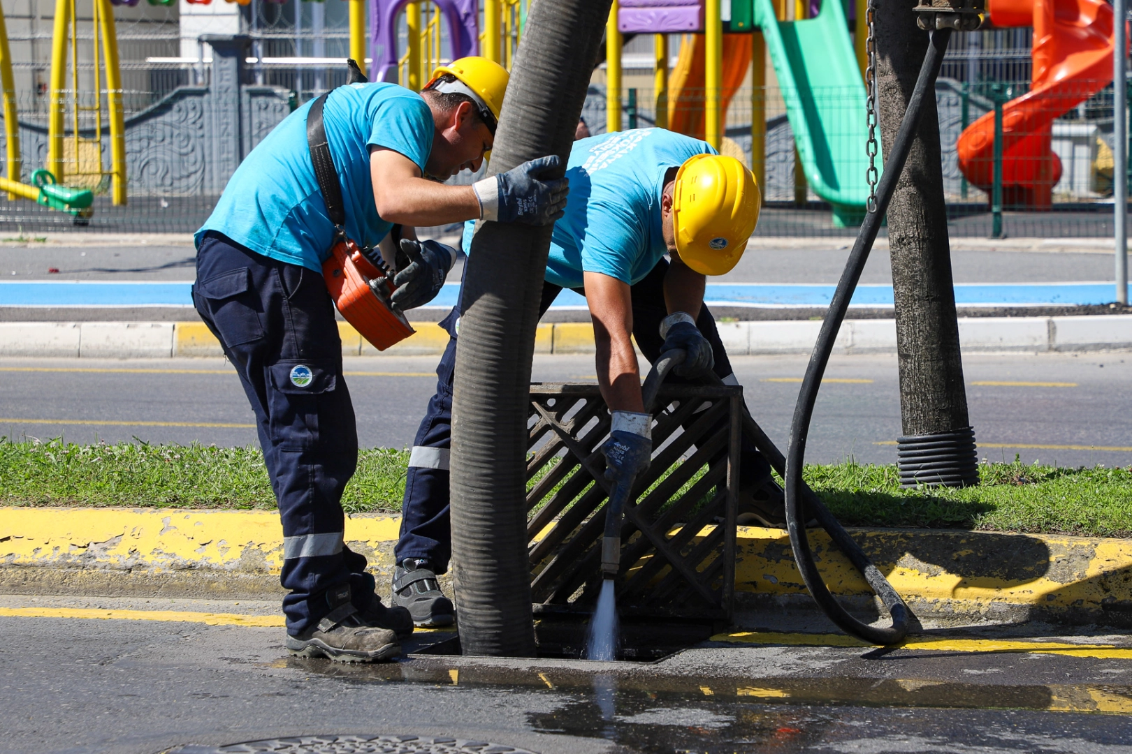 Sakarya'da yağmur suyu hatları temizleniyor 