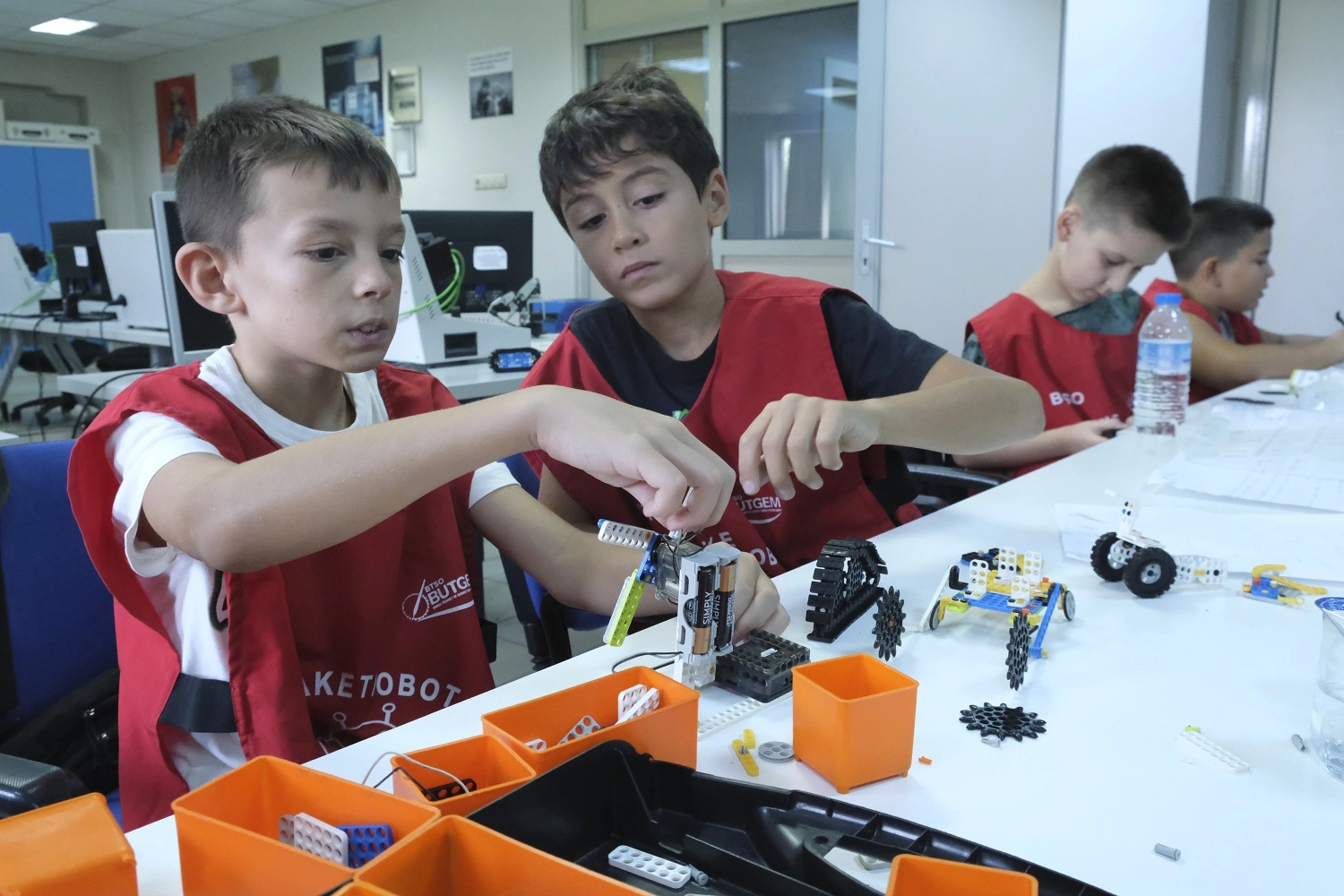 Geleceğin tasarımcıları BUTGEM'de yeteneklerini keşfetti 