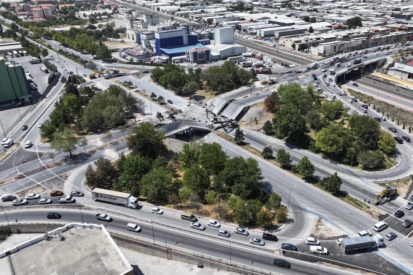 Konya’da trafik rahatlatılıyor: Marangozlar kavşağı yenileniyor 