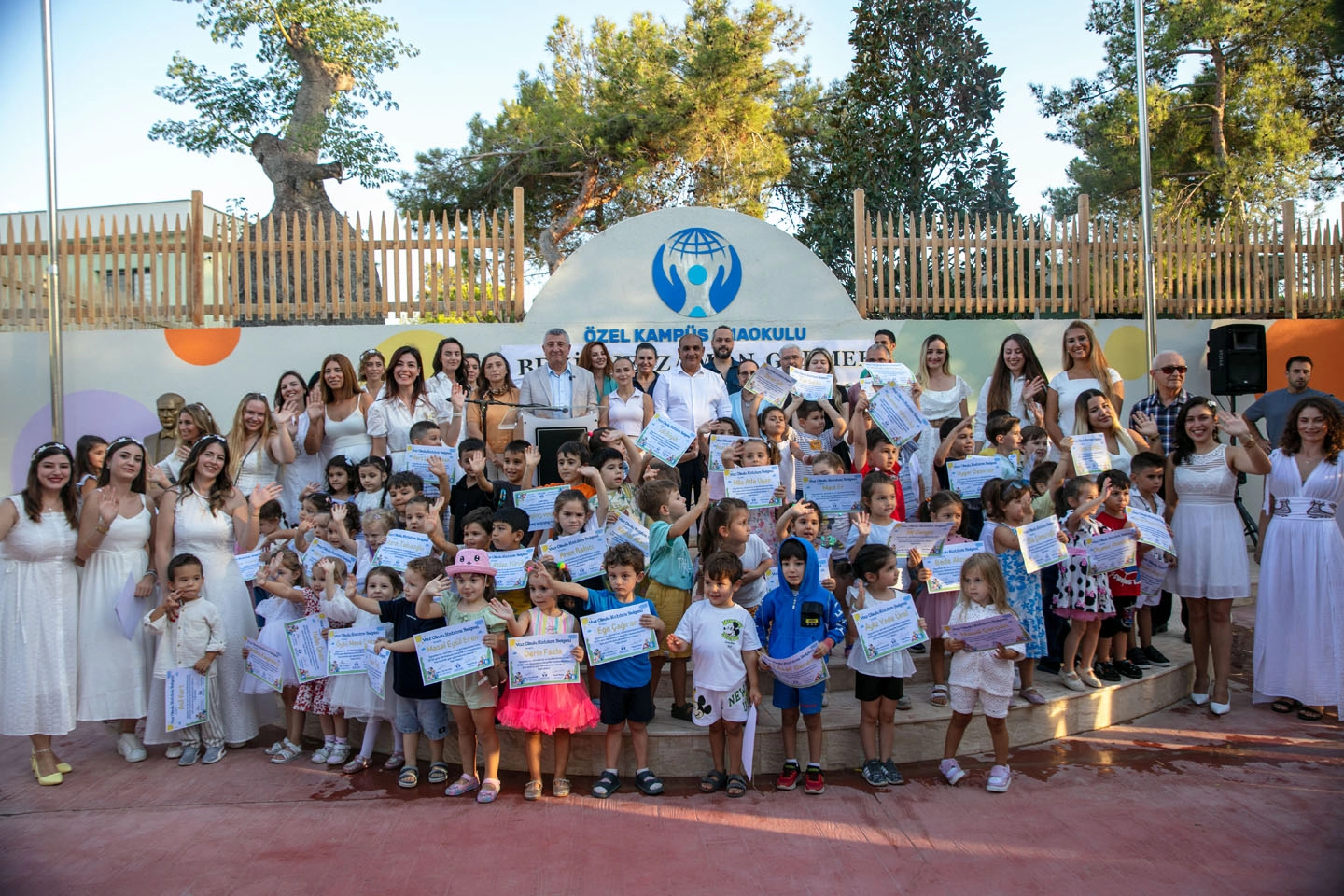 İzmir Güzelbahçe’de minik hayaller sergilendi 